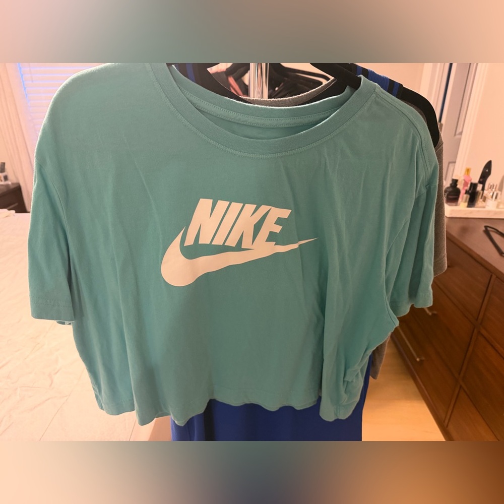 Nike Aqua Loose Fit Tee